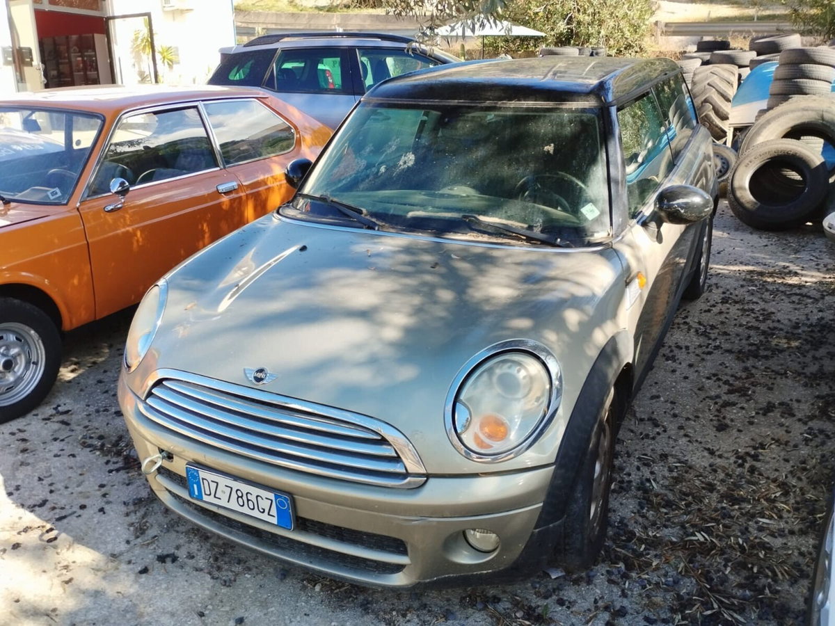 MINI Mini Clubman 1.6 16V Cooper D Clubman (4)