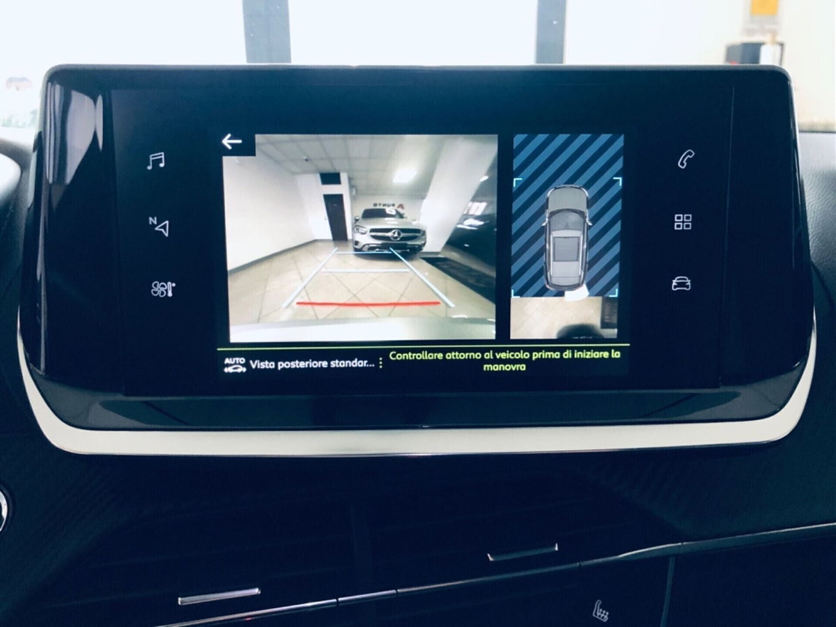 Peugeot 2008 BlueHDi 100 S&S Allure Navi Pack (13)