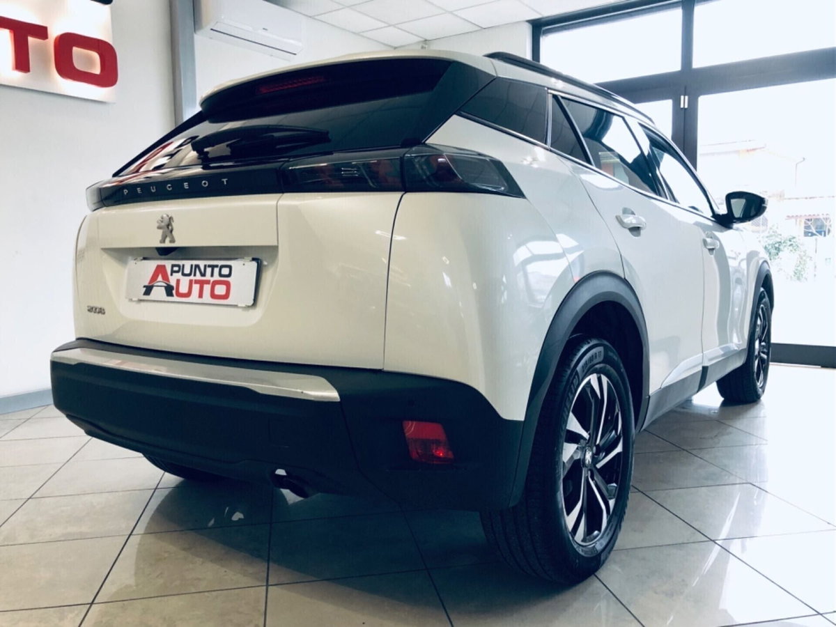 Peugeot 2008 BlueHDi 100 S&S Allure Navi Pack (7)