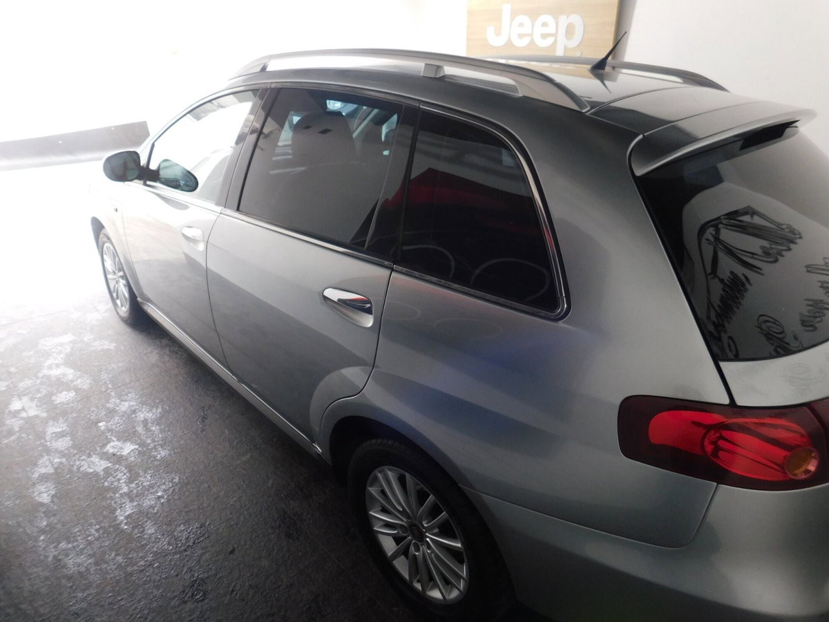 Fiat Croma 1.9 Multijet Emotion (4)