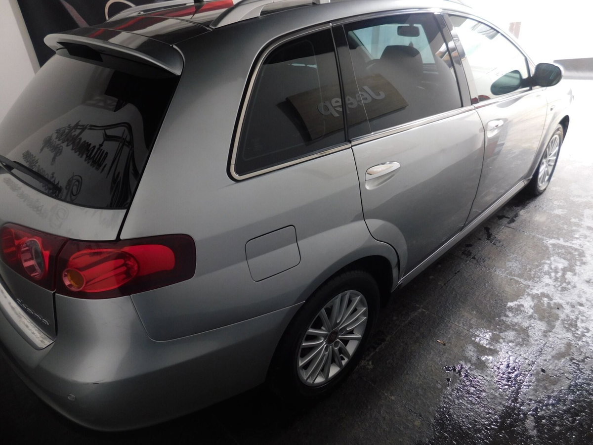 Fiat Croma 1.9 Multijet Emotion (5)