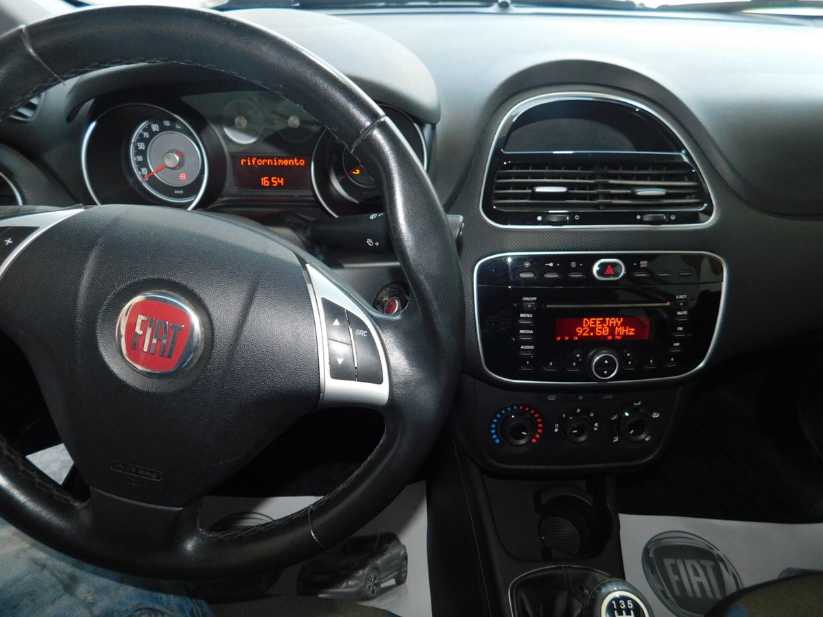 Fiat Punto 1.3 MJT II S&S 85 CV 5 porte ECO Lounge (13)