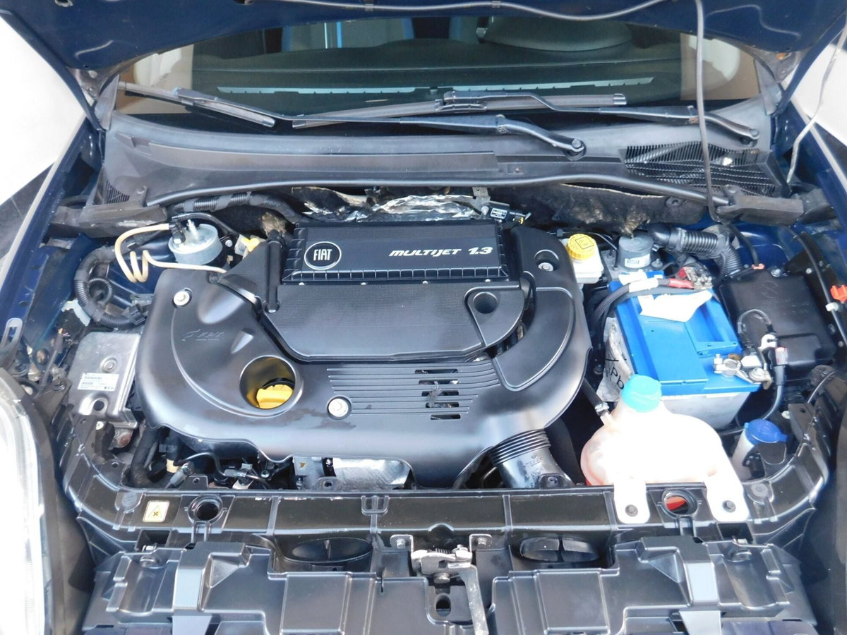 Fiat Punto 1.3 MJT II S&S 85 CV 5 porte ECO Lounge (19)