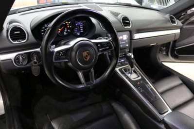 Porsche 718 Cayman  Cayman 2.0 300cv (18)