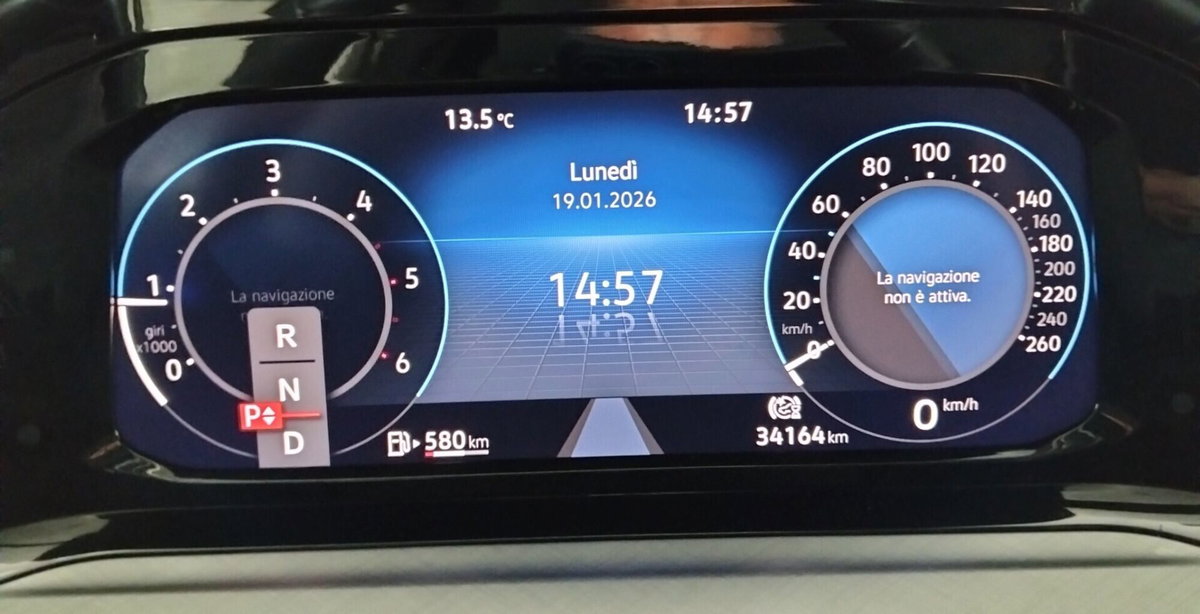 Volkswagen Golf 2.0 TDI DSG SCR Style (10)