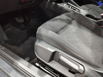 Volkswagen Golf 2.0 TDI DSG SCR Style (14)