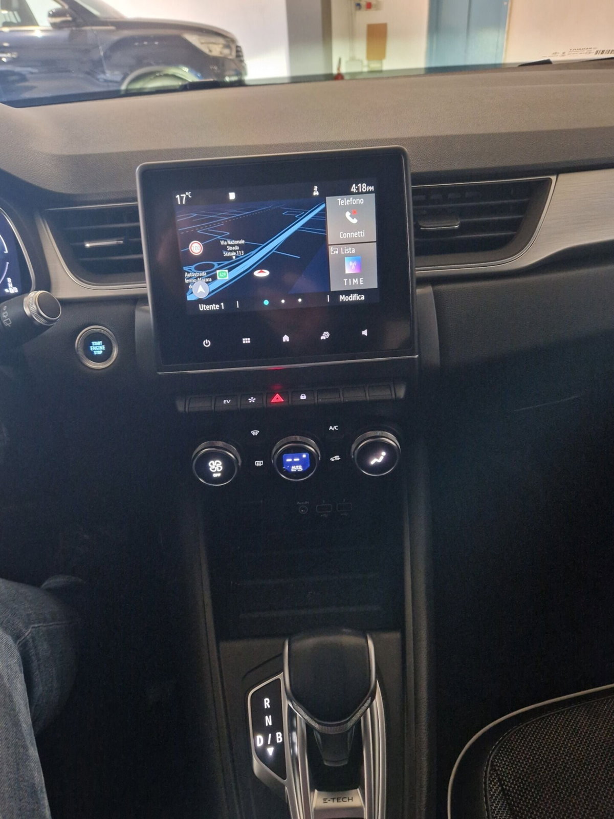 Renault Captur Plug-in Hybrid E-Tech 160 CV Intens (4)