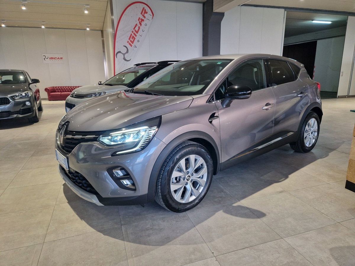 Renault Captur Plug-in Hybrid E-Tech 160 CV Intens (6)