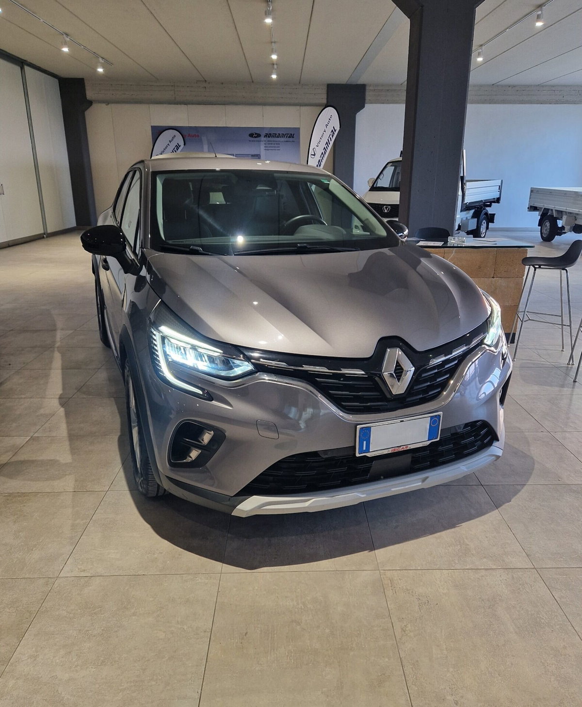 Renault Captur Plug-in Hybrid E-Tech 160 CV Intens (7)