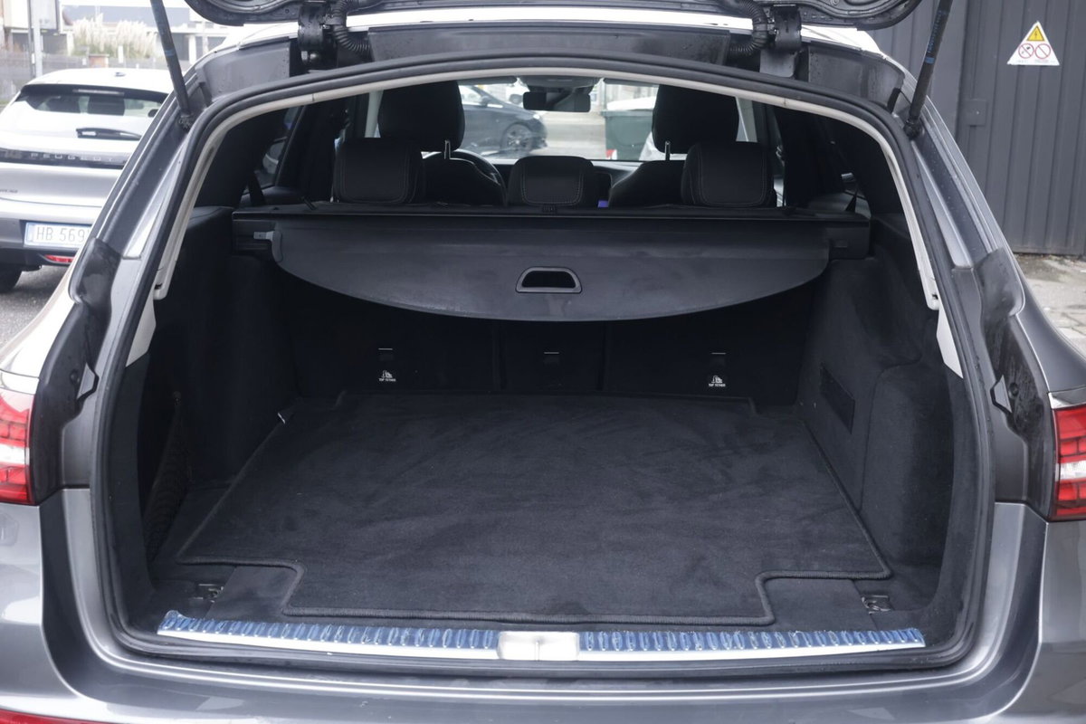 Mercedes-Benz Classe E Station Wagon 220 d Mild hybrid 4Matic Auto Premium Plus (20)