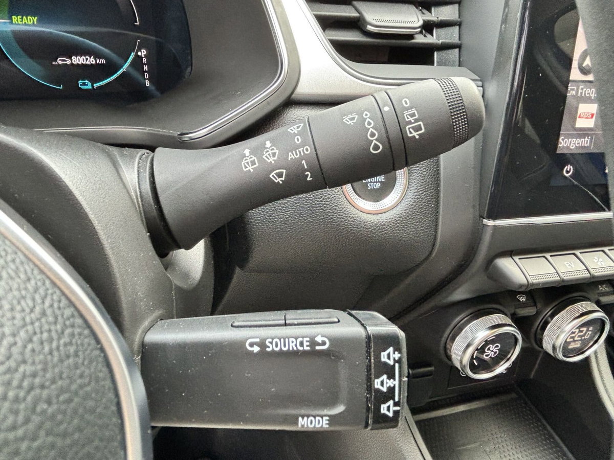 Renault Captur Full Hybrid E-Tech 145 CV Techno (16)