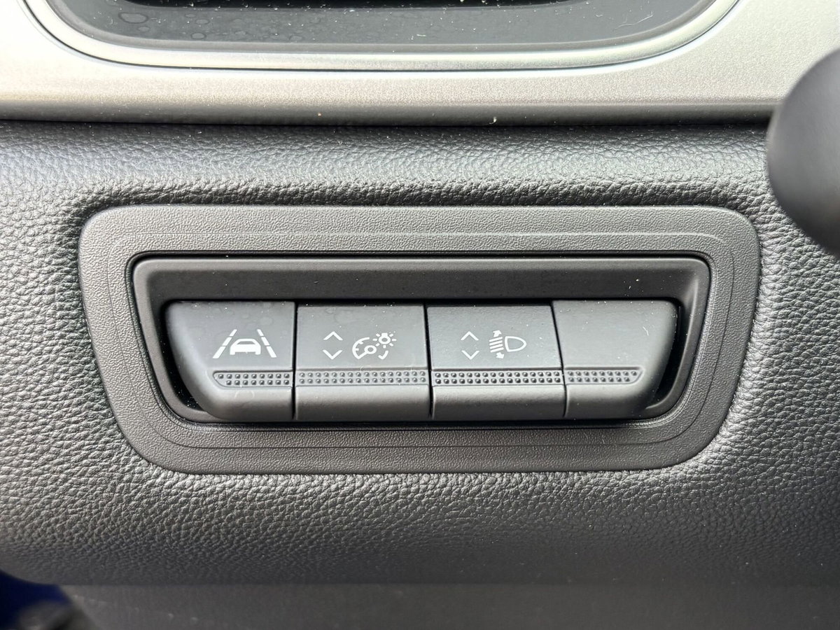 Renault Captur Full Hybrid E-Tech 145 CV Techno (18)