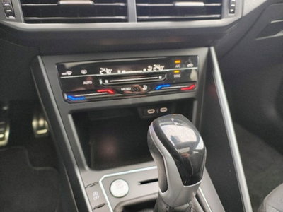 Volkswagen Taigo 1.0 tsi R-Line 115cv dsg (14)