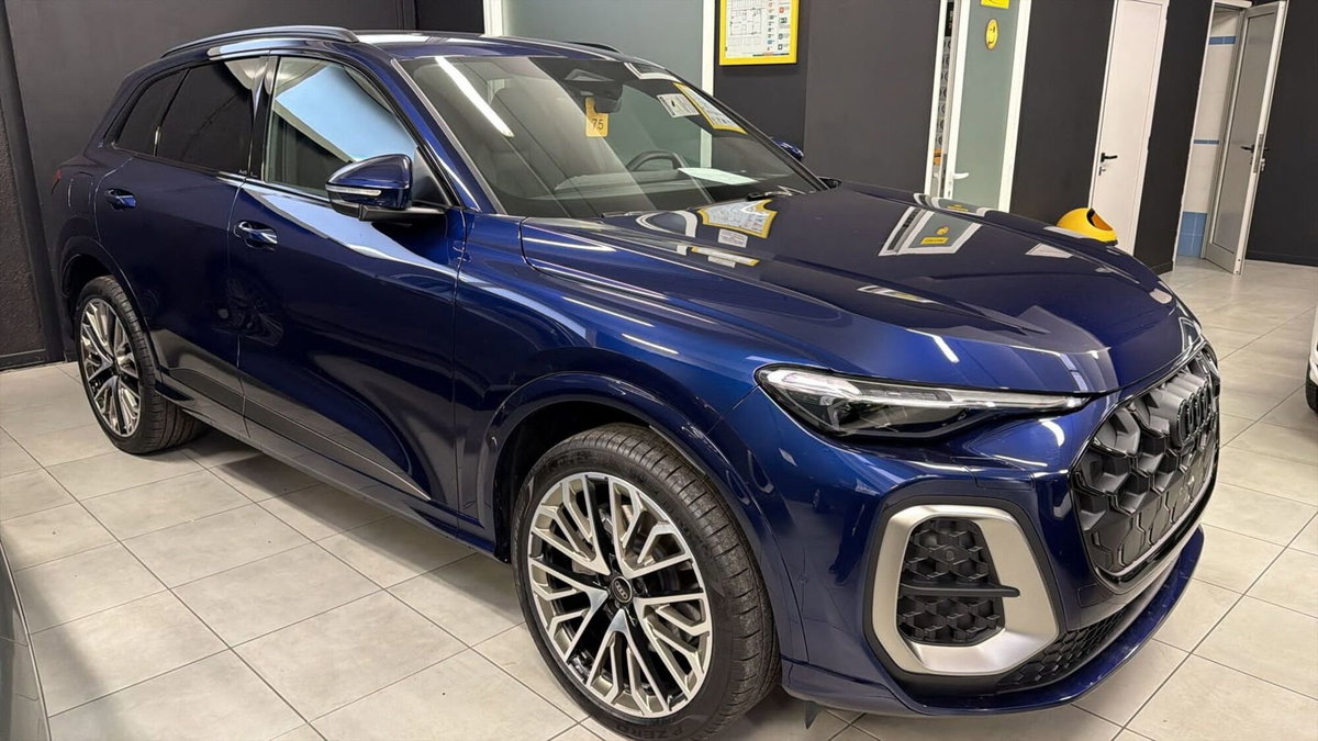 Audi Q5 40 2.0 tdi mhev 12V S line quattro s-tronic (4)
