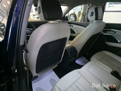 Audi Q5 Sportback 40 2.0 tdi mhev 12V S line Plus quattro s-tronic (17)