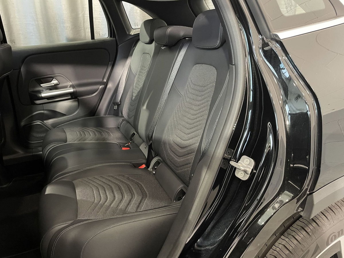 Mercedes-Benz GLA SUV 180 Progressive Advanced Plus auto (10)