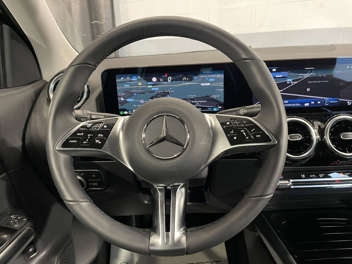 Mercedes-Benz GLA SUV 180 Progressive Advanced Plus auto (11)