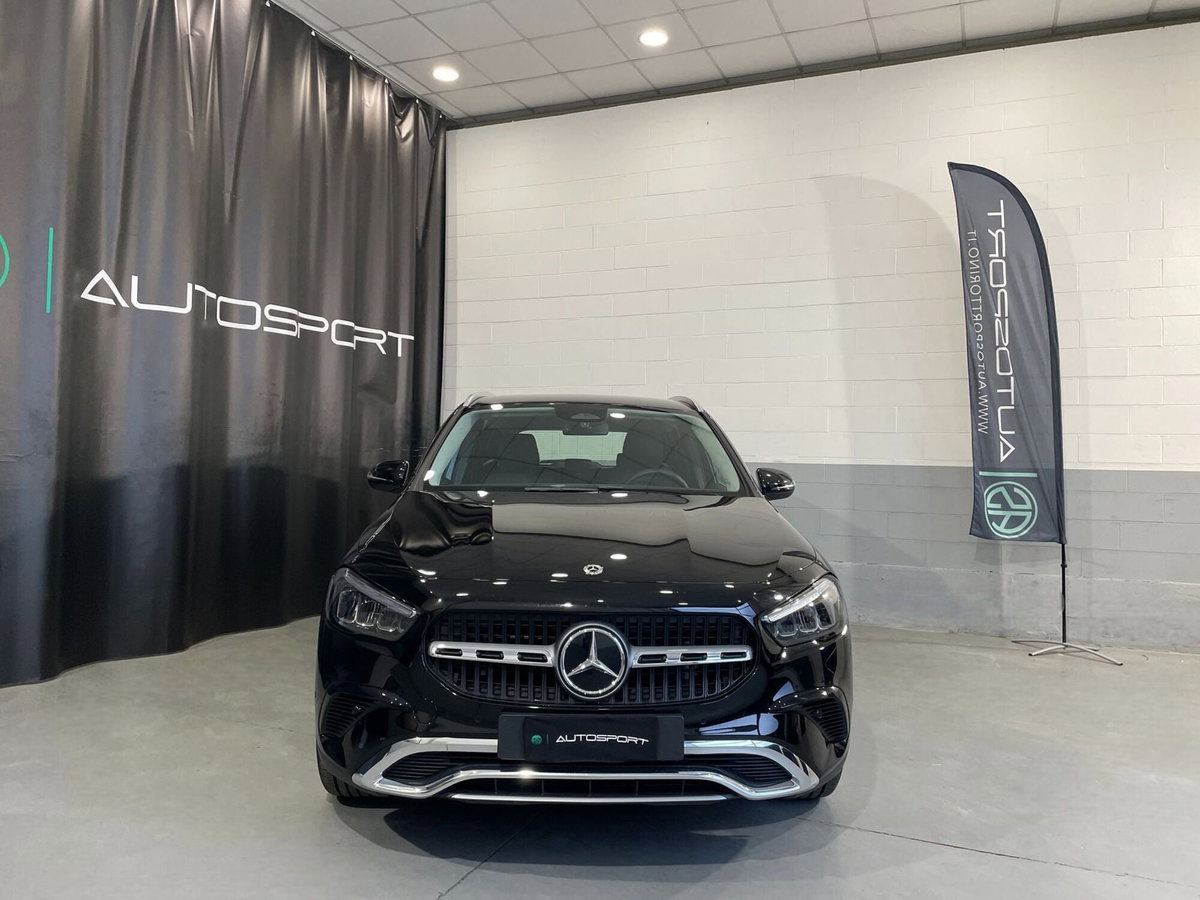Mercedes-Benz GLA SUV 180 Progressive Advanced Plus auto (2)
