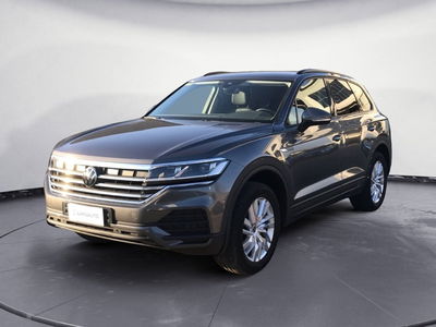 Volkswagen Touareg 3.0 V6 tdi scr R-Line 231cv auto usata