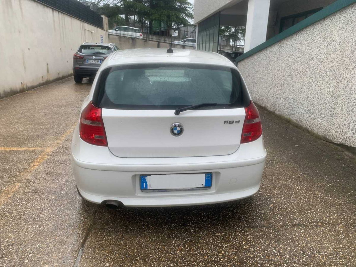 BMW Serie 1 116d 2.0 116CV cat 5 porte Futura DPF (7)