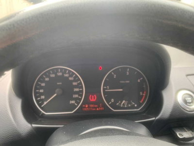 BMW Serie 1 116d 2.0 116CV cat 5 porte Futura DPF (8)
