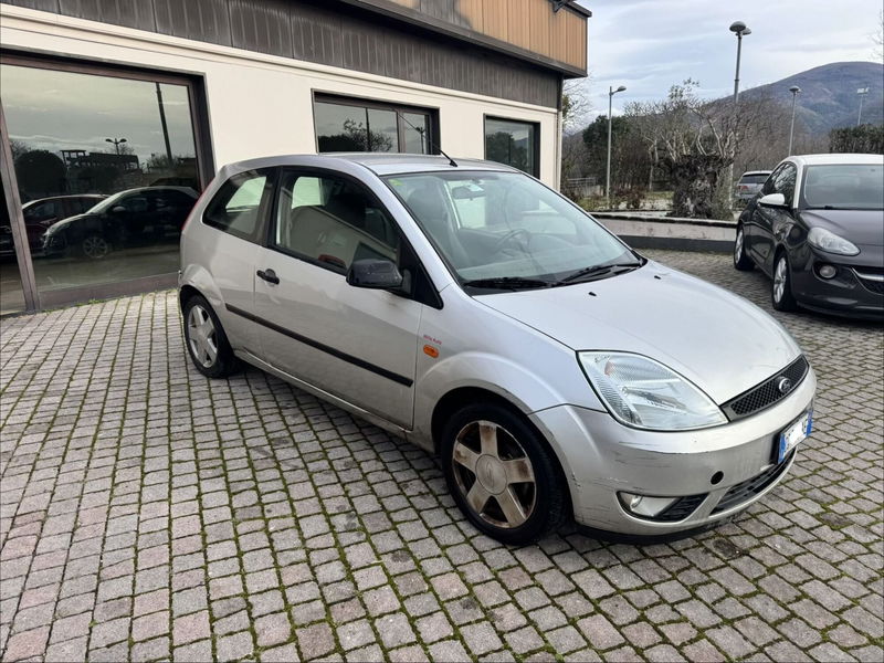 Ford Fiesta 1.2 16V 3p. Ambiente