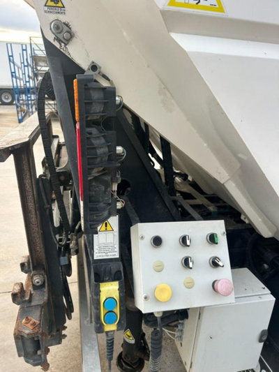 Isuzu M21 Heavy E 1.9 TDI PC-RG Cabinato (5)