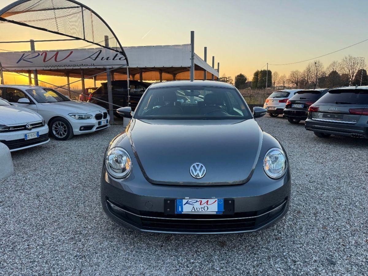 Volkswagen Maggiolino 1.6 TDI DSG Design (3)