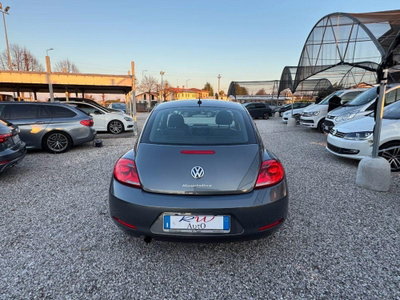 Volkswagen Maggiolino 1.6 TDI DSG Design (6)