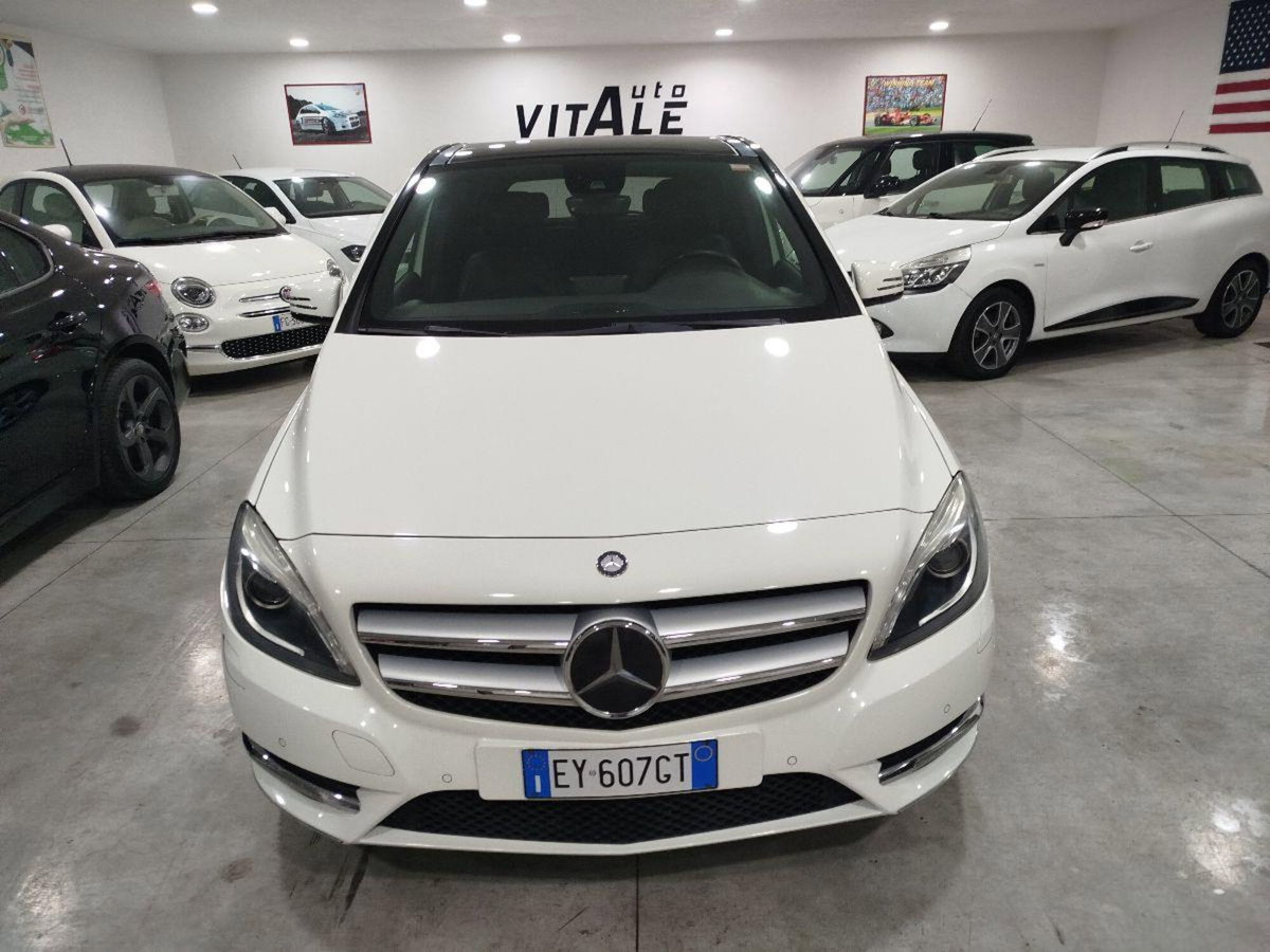 Mercedes-Benz Classe B 200 CDI Premium (2)
