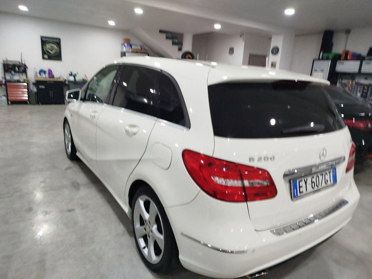 Mercedes-Benz Classe B 200 CDI Premium (7)
