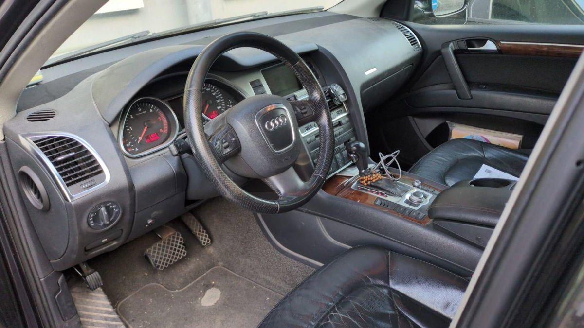 Audi Q7 3.0 V6 TDI 233CV quattro tiptronic (4)