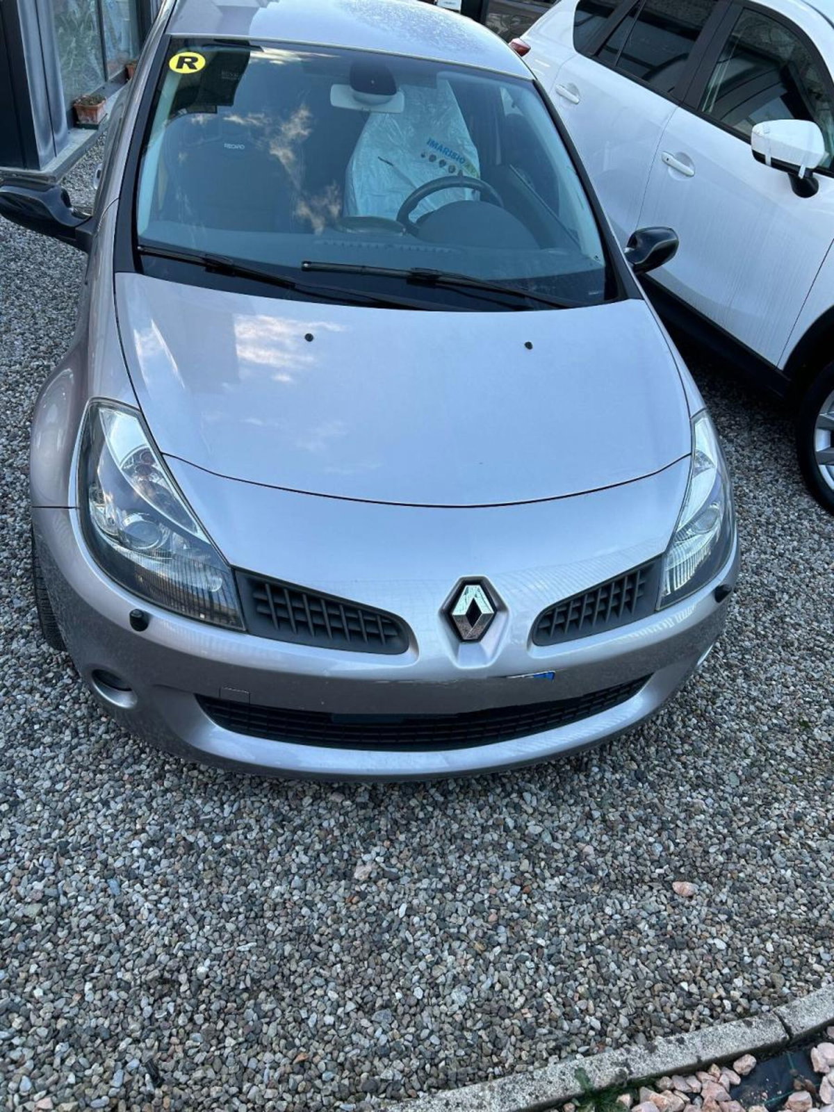 Renault Clio 2.0 16V 200CV 3 porte RS F1 Team (2)