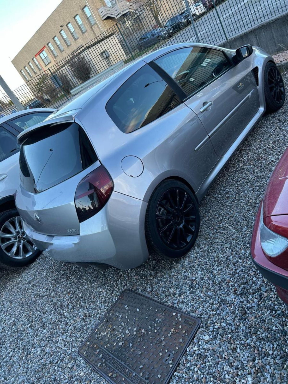 Renault Clio 2.0 16V 200CV 3 porte RS F1 Team (4)