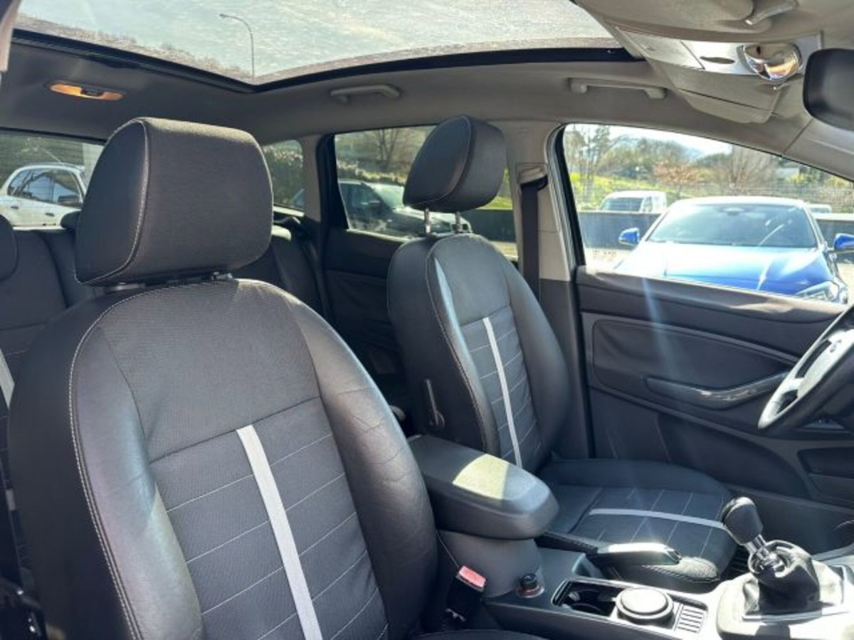 Ford Kuga 2.0 TDCi 136 CV 4WD Titanium DPF (11)