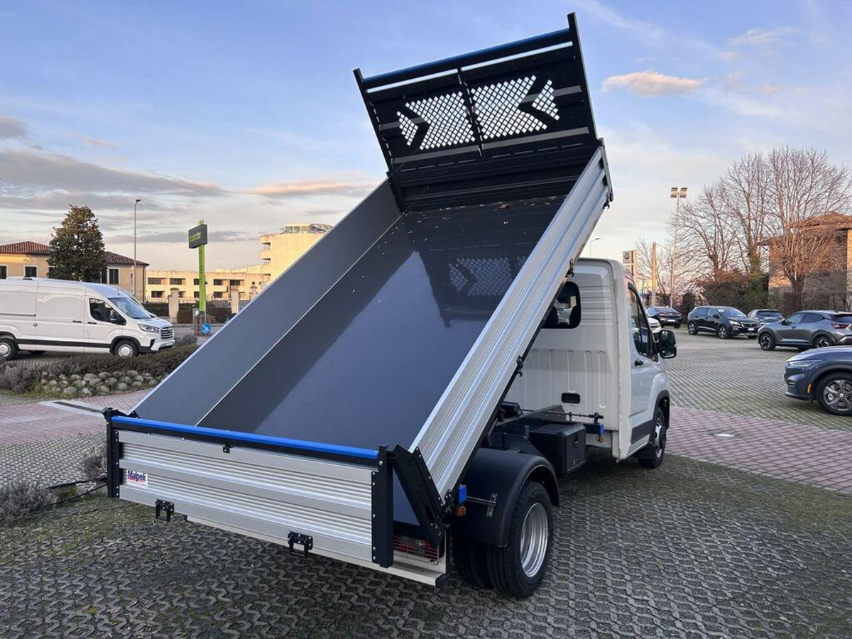 Maxus Deliver Cabinato Deliver 9 2.0 crdi 150cv L3 cab Comfort pack rwd r.gem. my26 (3)