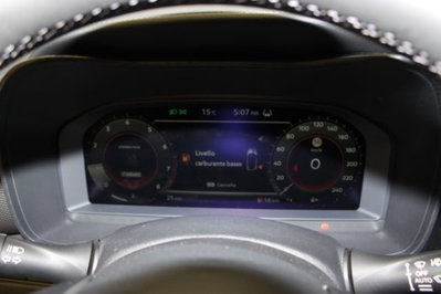 Nissan Juke 1.0 DIG-T 114 CV DCT Kiiro (11)