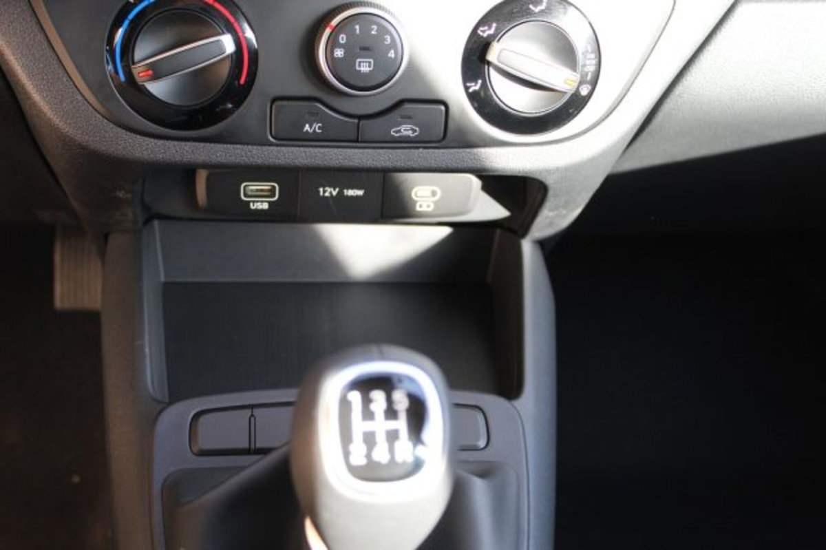 Hyundai i10 1.0 mpi Prime 63cv (13)