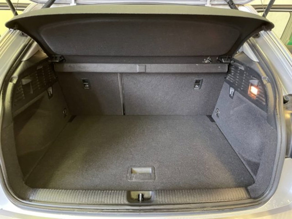 Audi Q2 Q2 30 TDI Business (13)