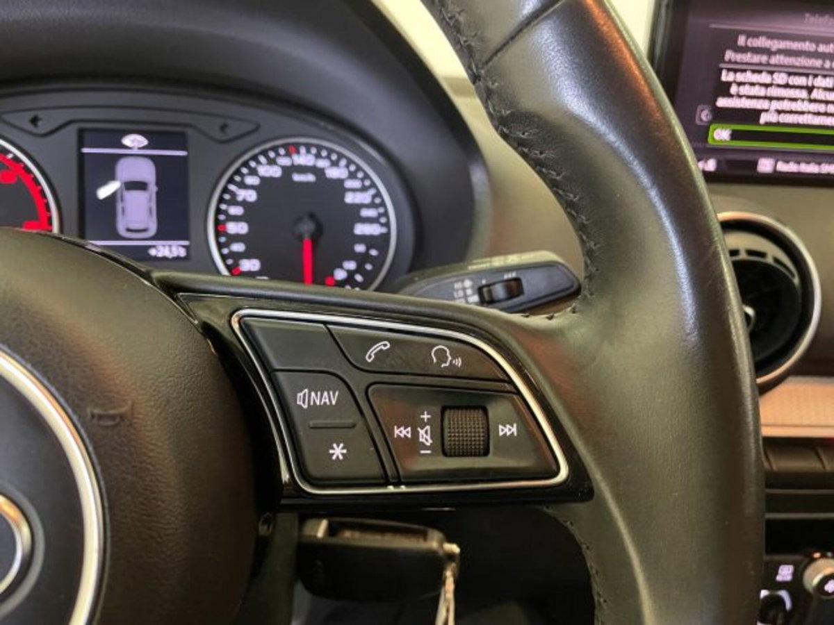 Audi Q2 Q2 30 TDI Business (18)