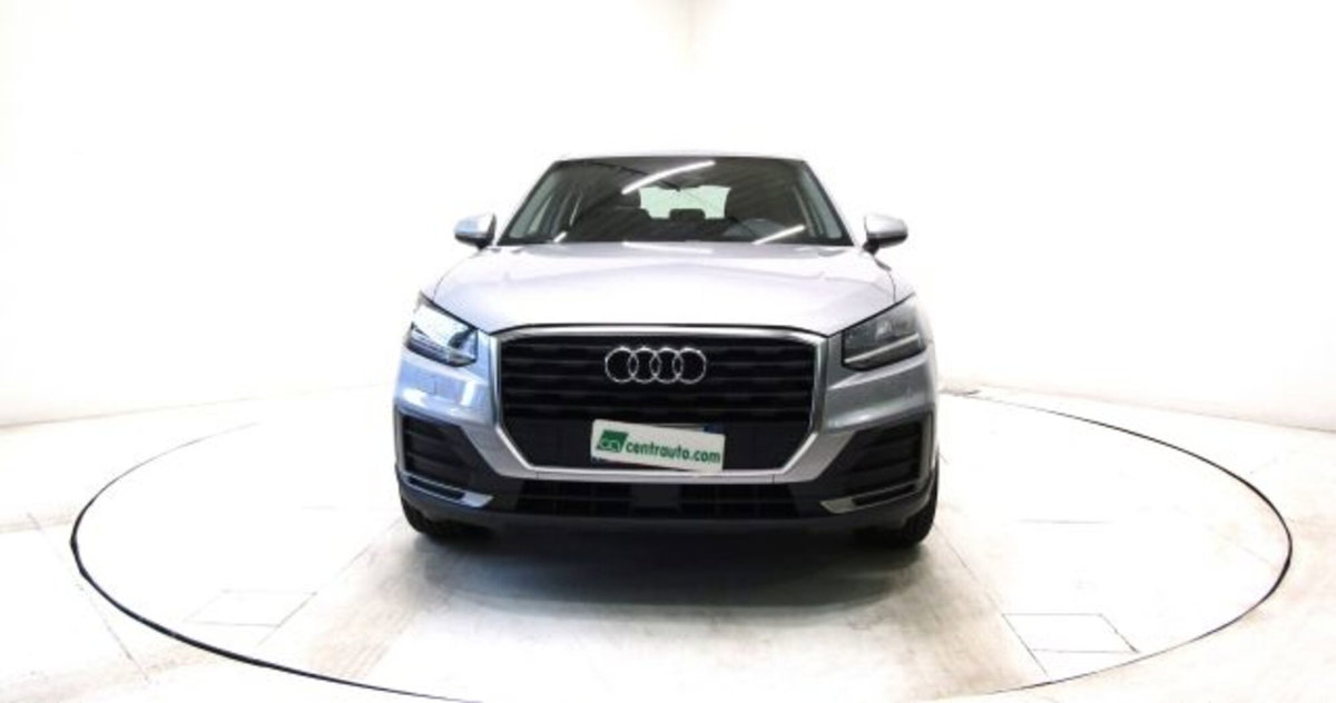 Audi Q2 Q2 30 TDI Business (2)