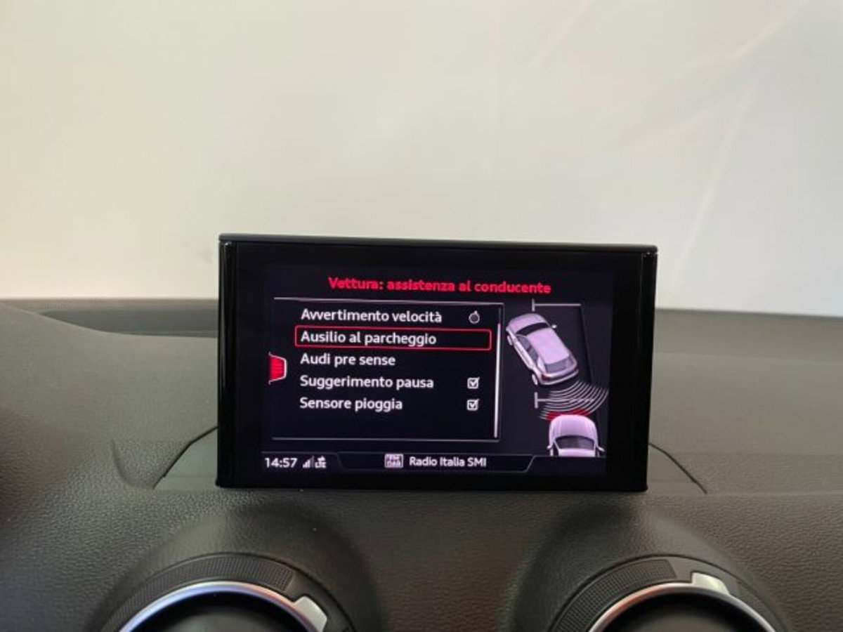 Audi Q2 Q2 30 TDI Business (20)