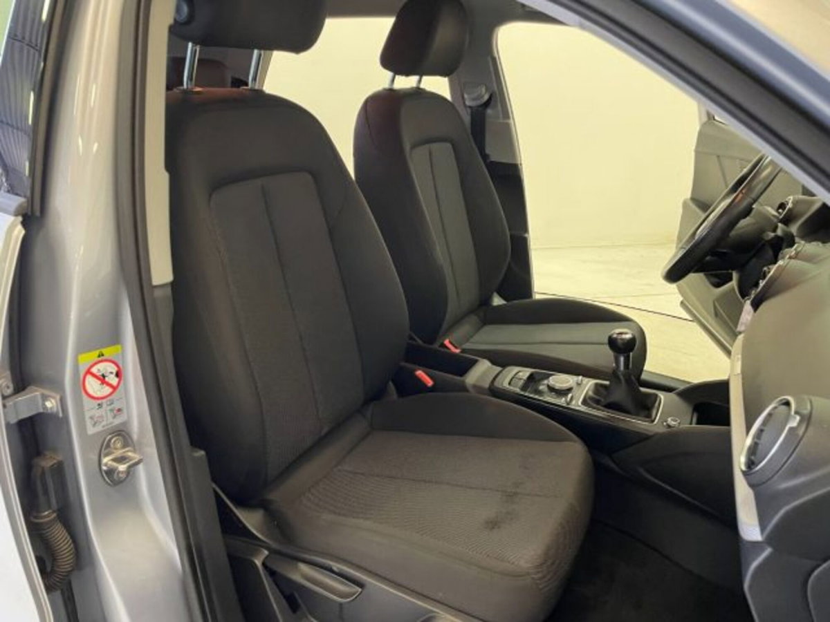Audi Q2 Q2 30 TDI Business (8)