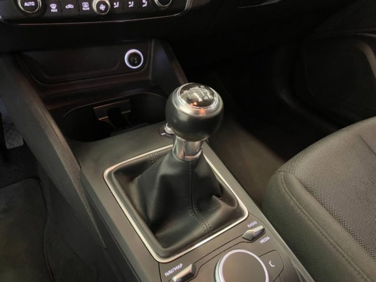 Audi Q2 Q2 30 TDI Business (9)