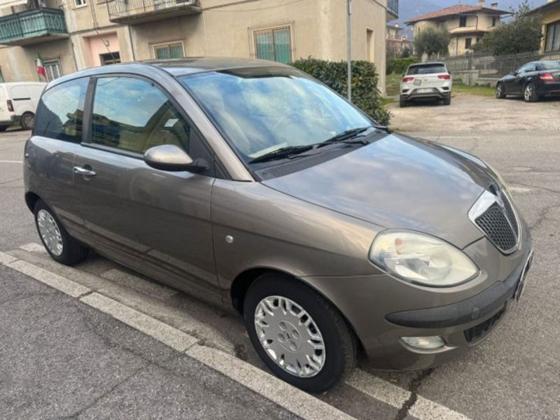 Lancia Ypsilon 16V Platino