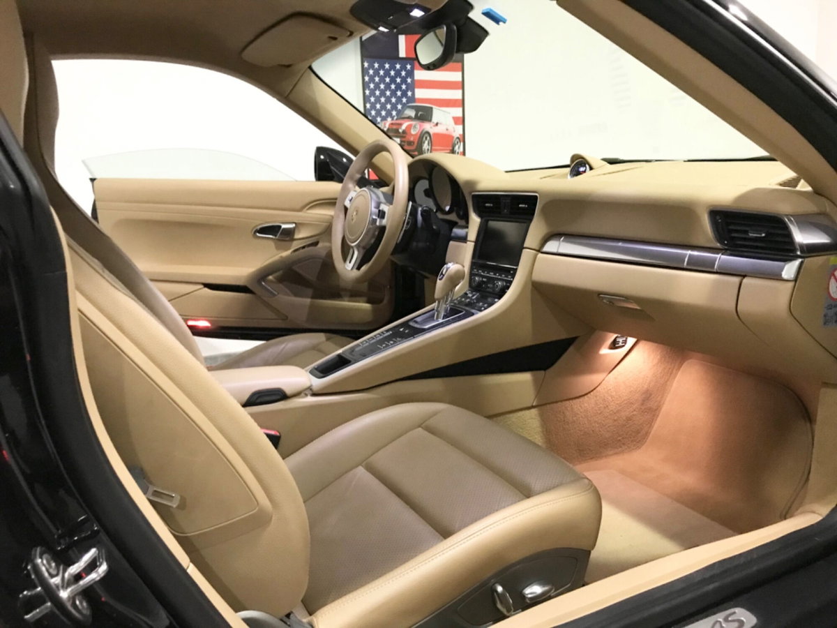 Porsche 911 Coupé 3.8 Carrera 4S (17)