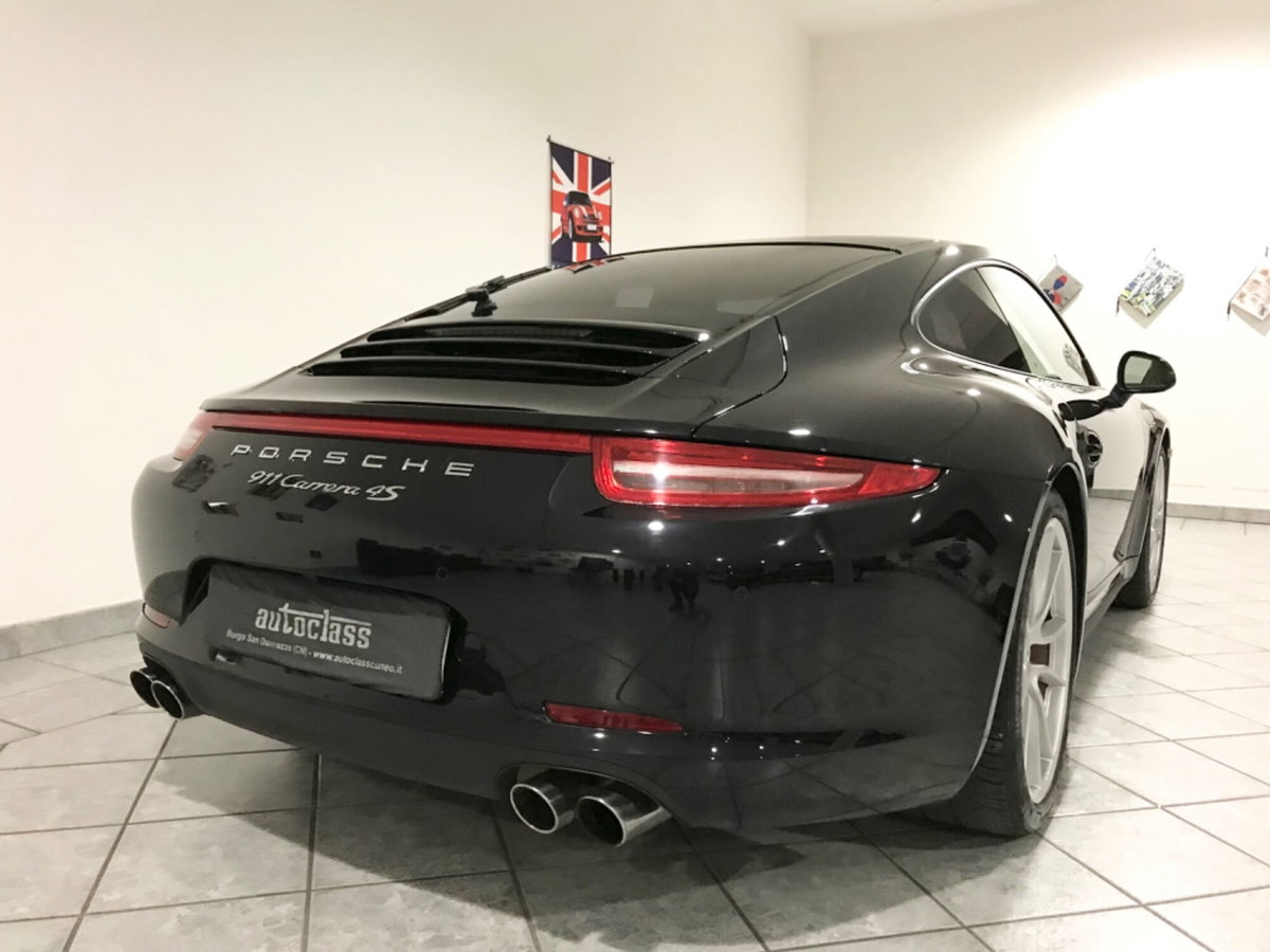 Porsche 911 Coupé 3.8 Carrera 4S (6)