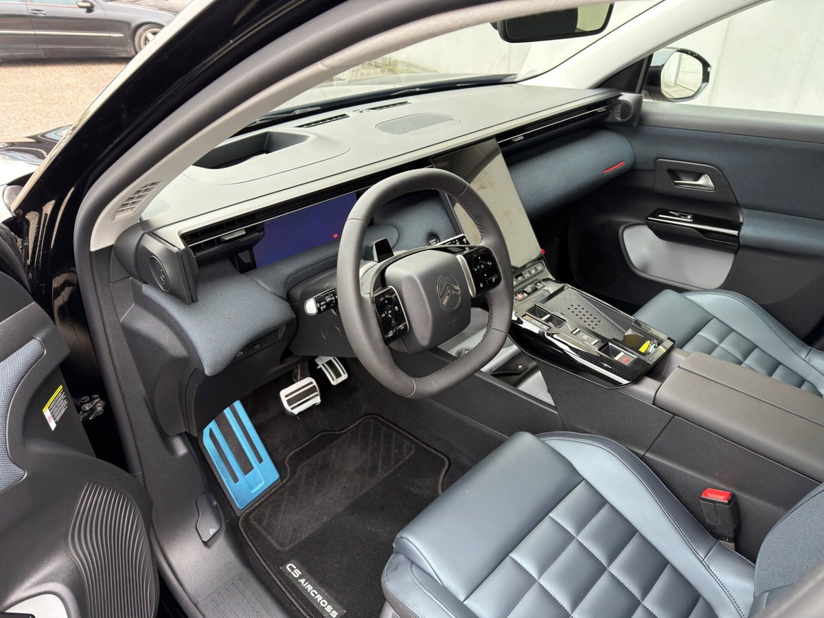 Citroen C5 Aircross 1.2 hybrid Max 136cv e-dcs6 (11)