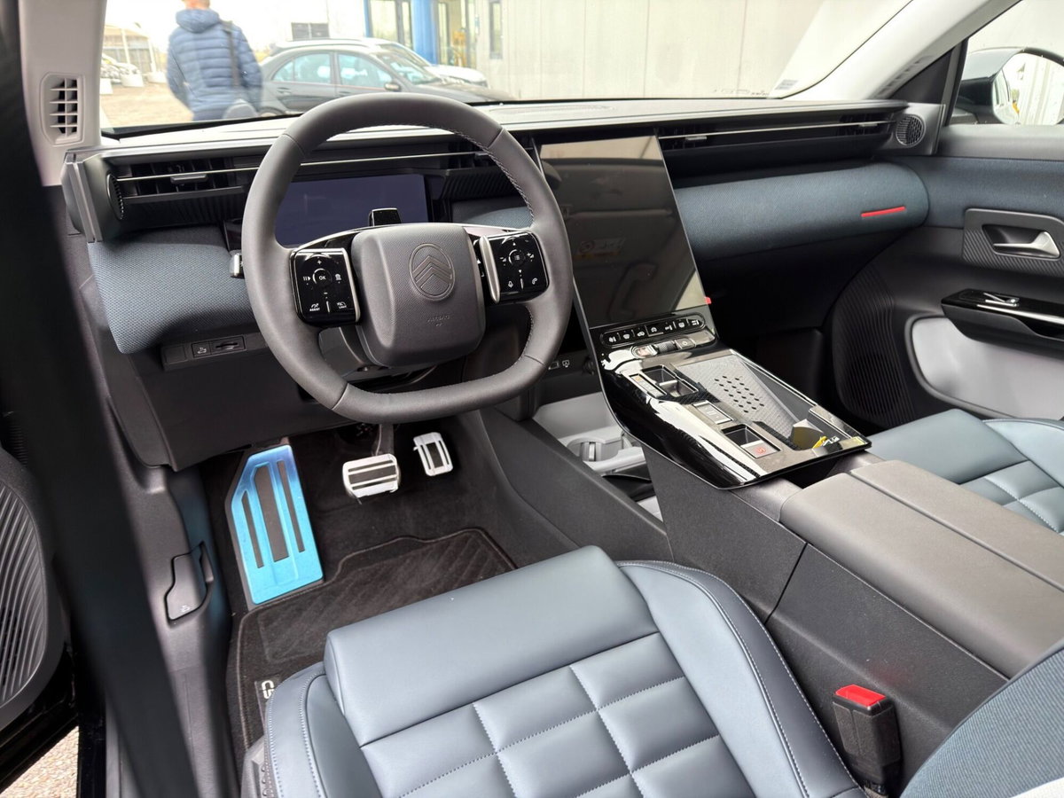 Citroen C5 Aircross 1.2 hybrid Max 136cv e-dcs6 (13)