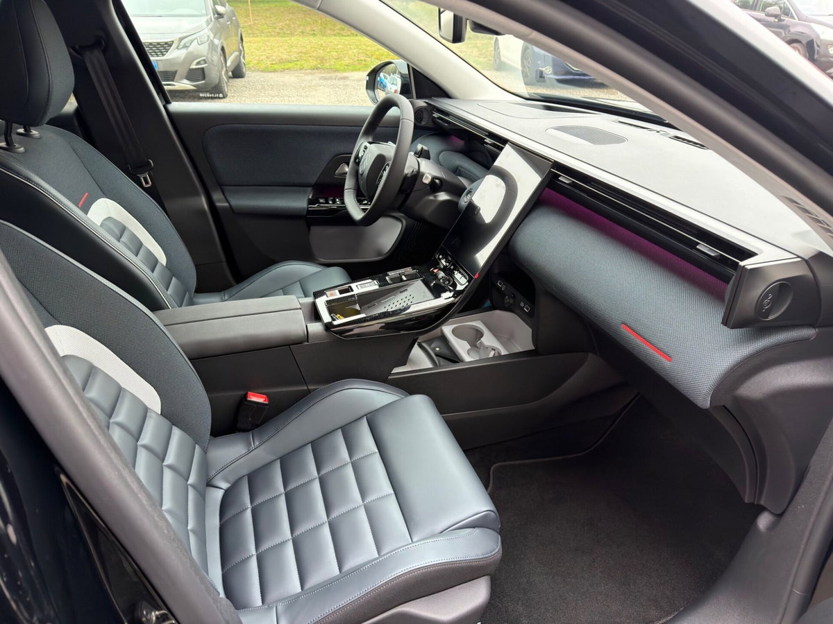 Citroen C5 Aircross 1.2 hybrid Max 136cv e-dcs6 (8)